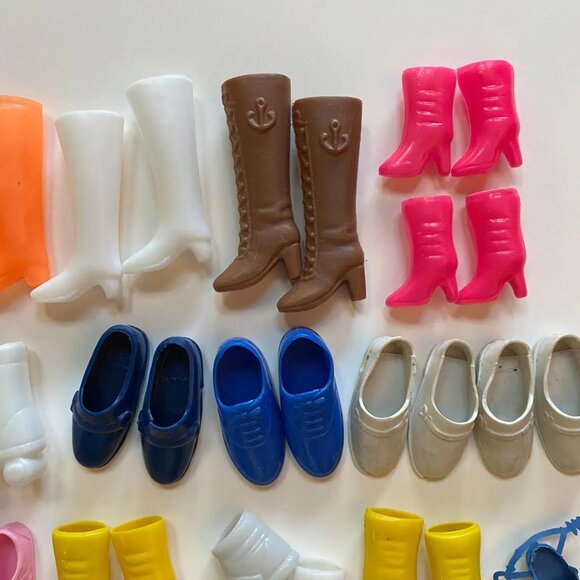 Vintage Barbie Doll Shoes High Heels Lot 27 Pairs - Picture 4 of 5